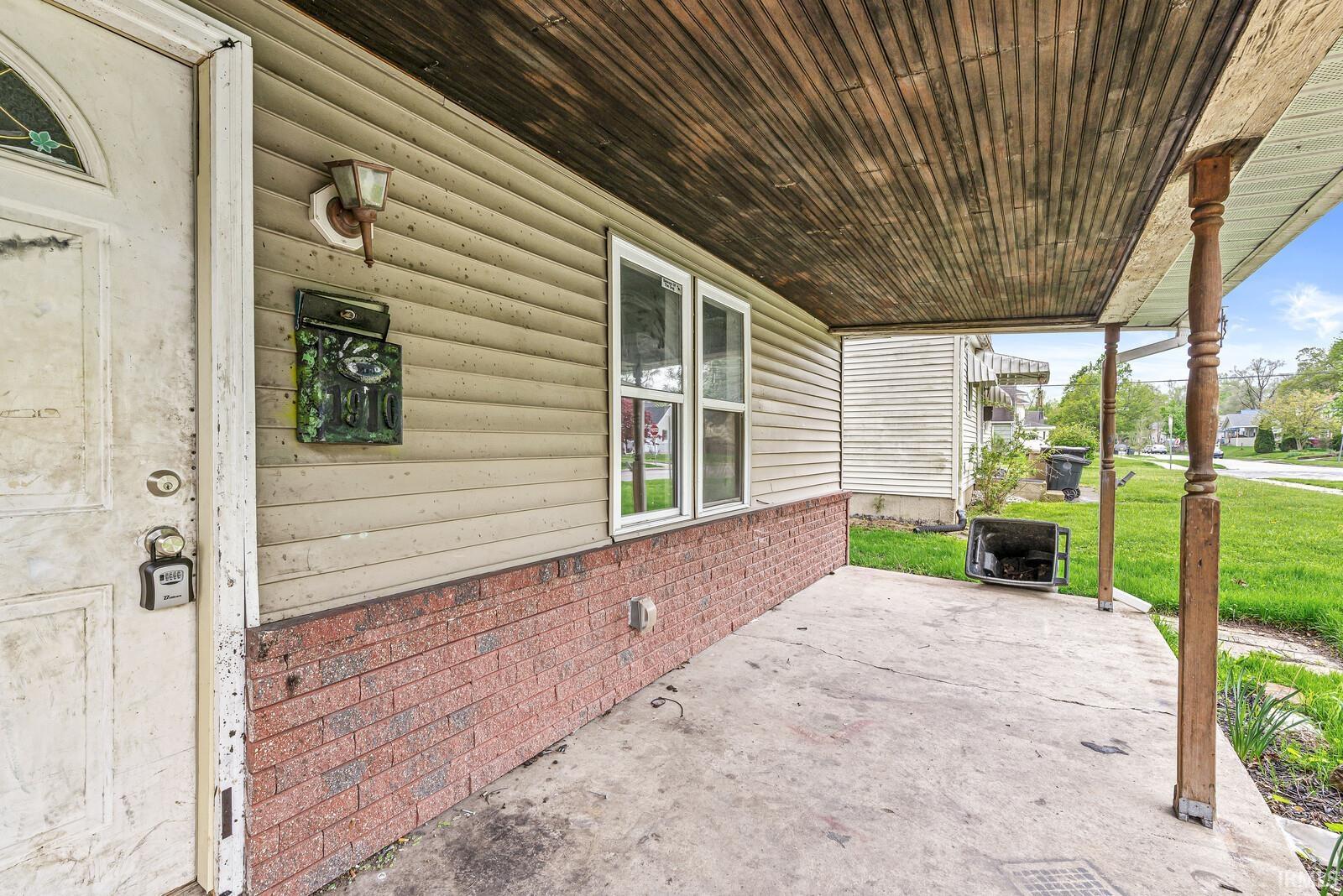 1910 Johnson Street South Bend IN 46628