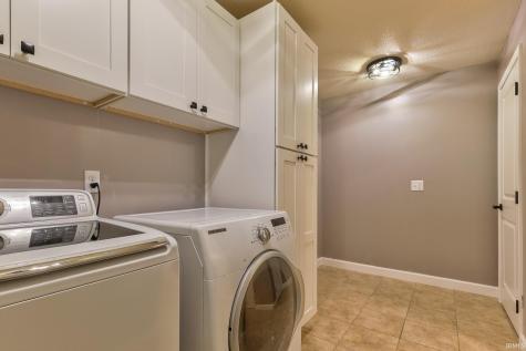 6576 Green Hill Drive Evansville IN 47711