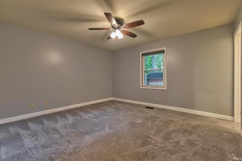 6576 Green Hill Drive Evansville IN 47711