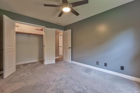 6576 Green Hill Drive Evansville IN 47711