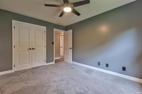 6576 Green Hill Drive Evansville IN 47711