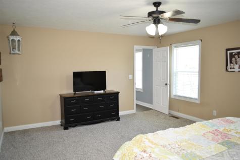 4104 Eagle Watch Drive Evansville IN 47725
