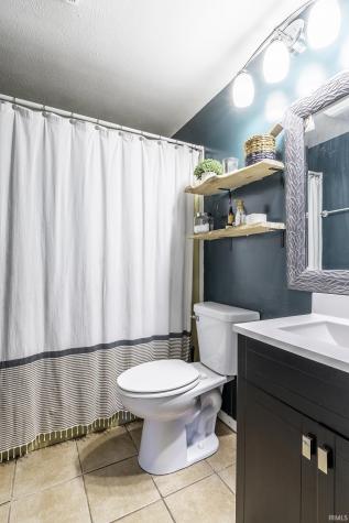 10390 E 375 N Howe IN 46746