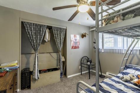 10390 E 375 N Howe IN 46746
