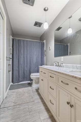 260 Cavins Lane Bloomfield IN 47424