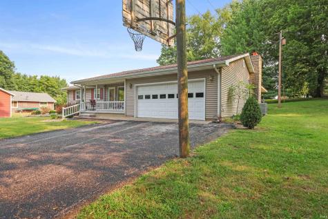 260 Cavins Lane Bloomfield IN 47424