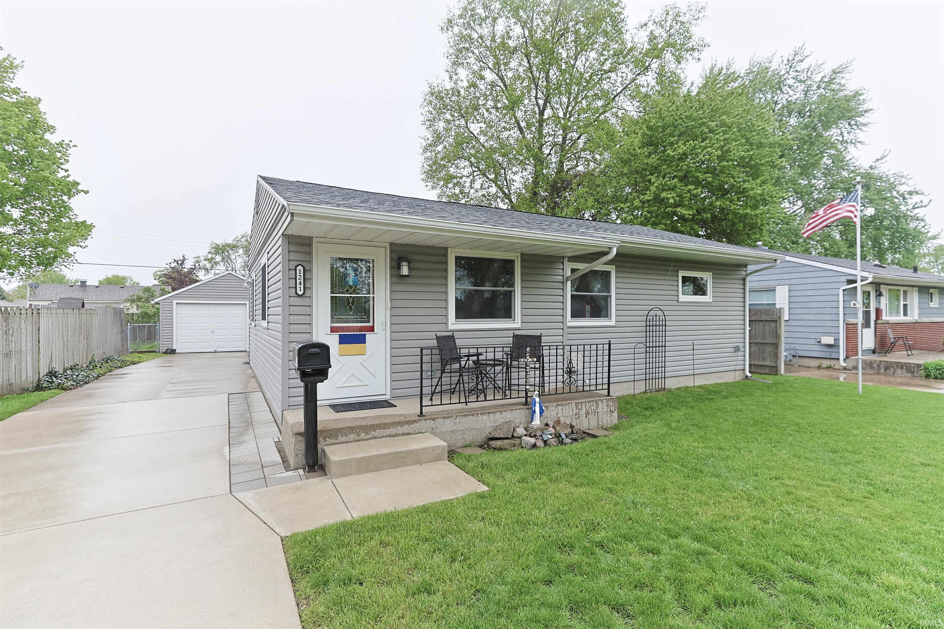 1241 Pyle Avenue South Bend IN 46615
