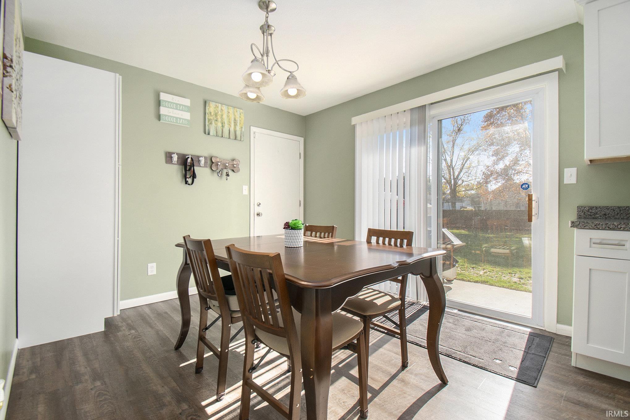 10370 Glen Lee Trail Granger IN 46530