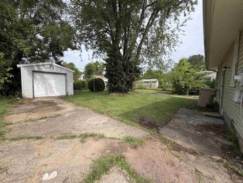 1233 N Meade Street South Bend IN 46628