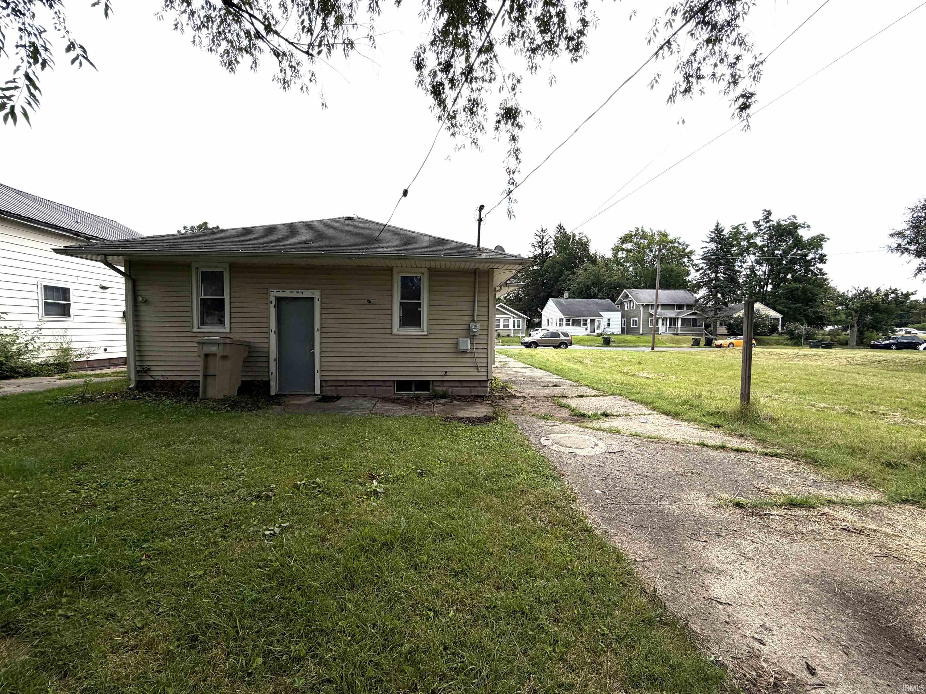 1233 N Meade Street South Bend IN 46628