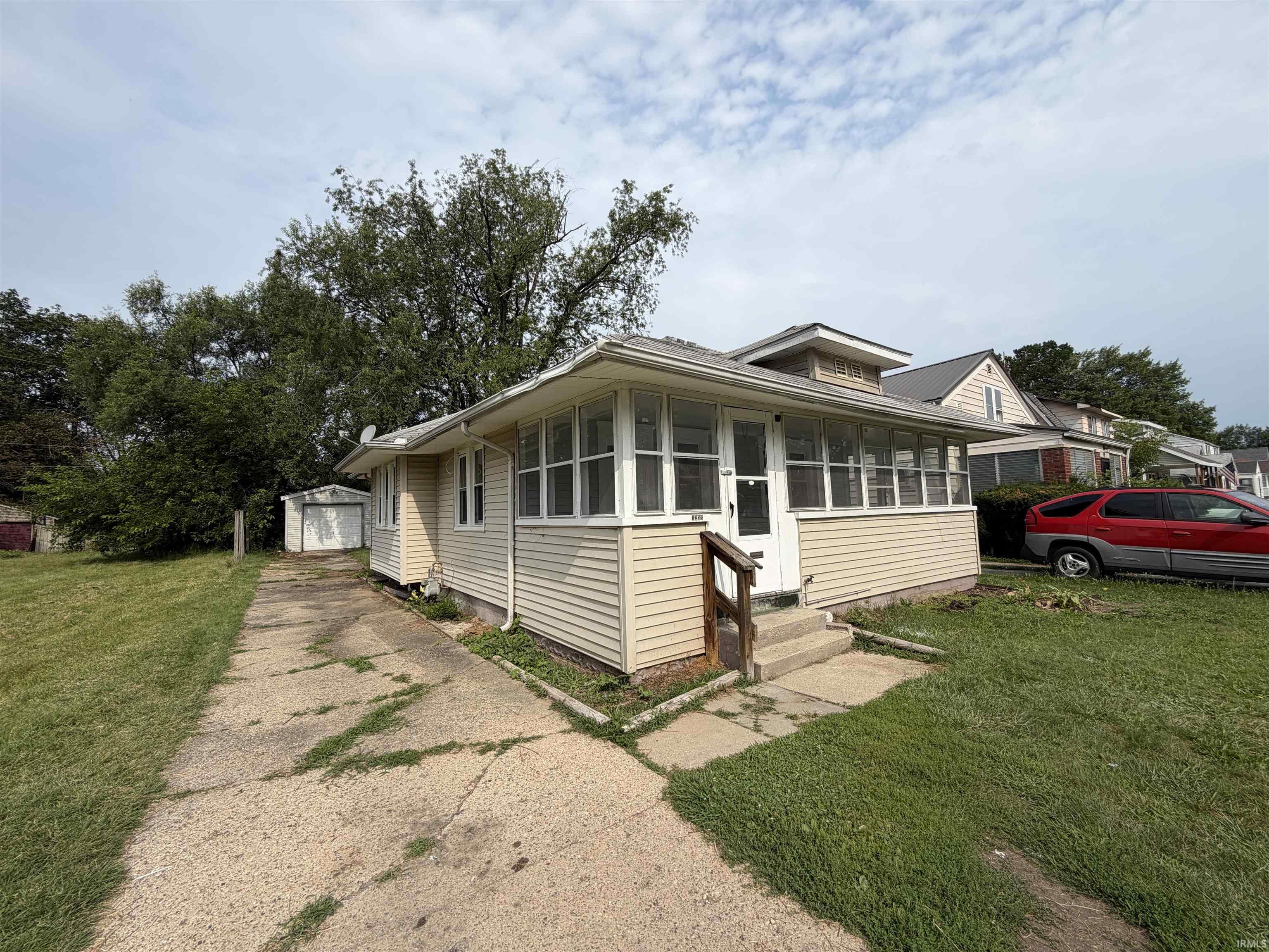 1233 N Meade Street South Bend IN 46628