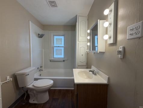 1233 N Meade Street South Bend IN 46628
