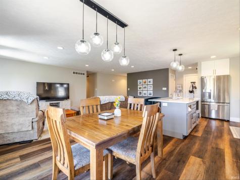 912 W Countryside Lane Bloomington IN 47403