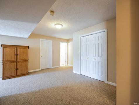 912 W Countryside Lane Bloomington IN 47403