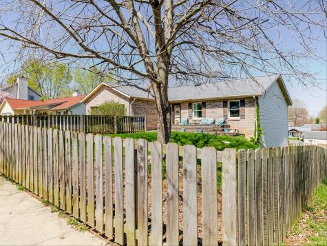 912 W Countryside Lane Bloomington IN 47403