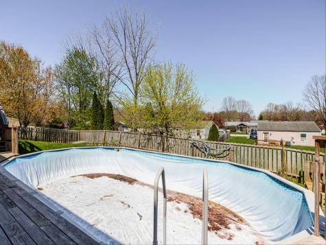 912 W Countryside Lane Bloomington IN 47403