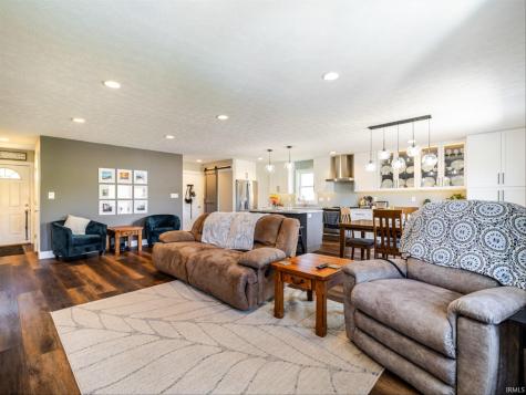 912 W Countryside Lane Bloomington IN 47403