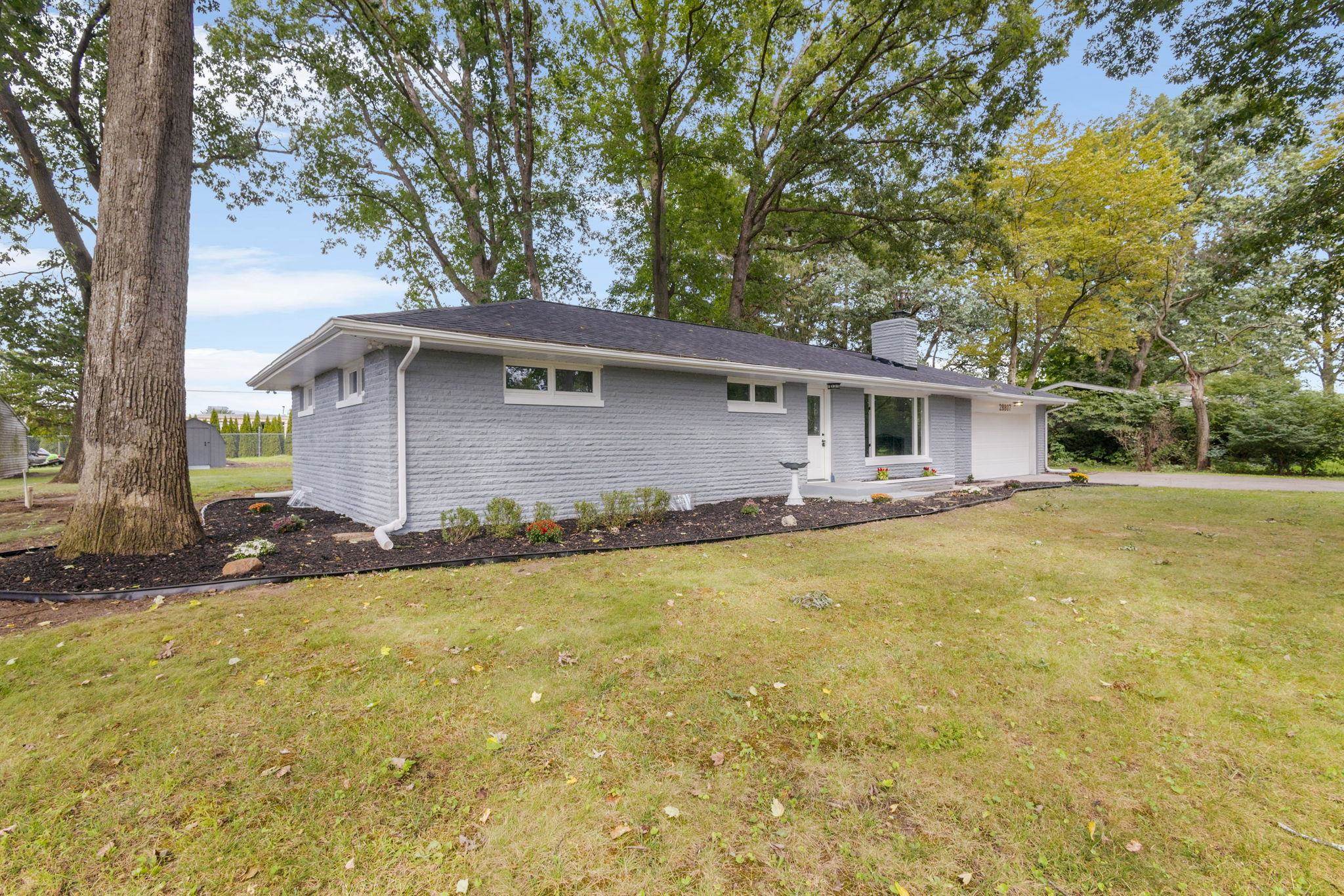 28807 Oakwood Street Elkhart IN 46514