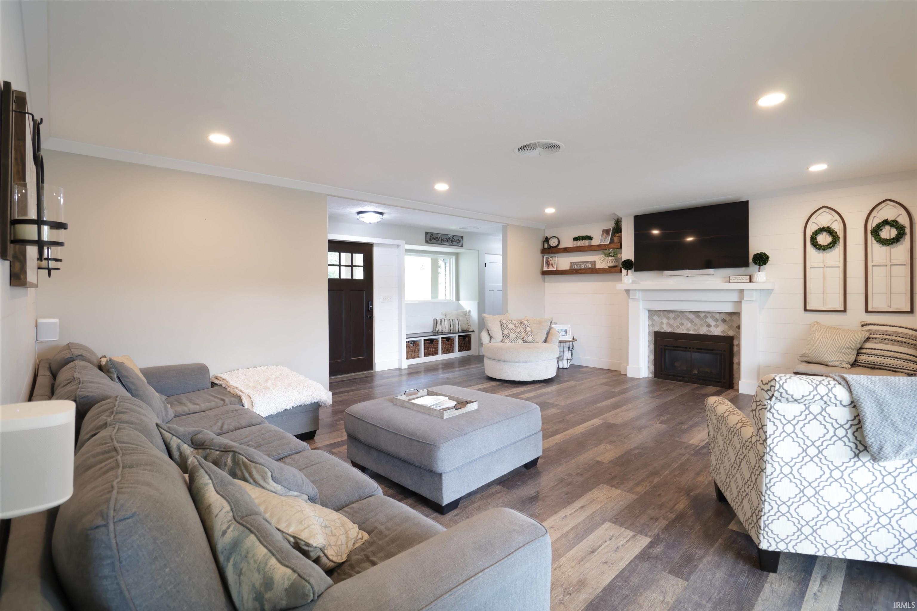 30642 N Shore Drive Elkhart IN 46514