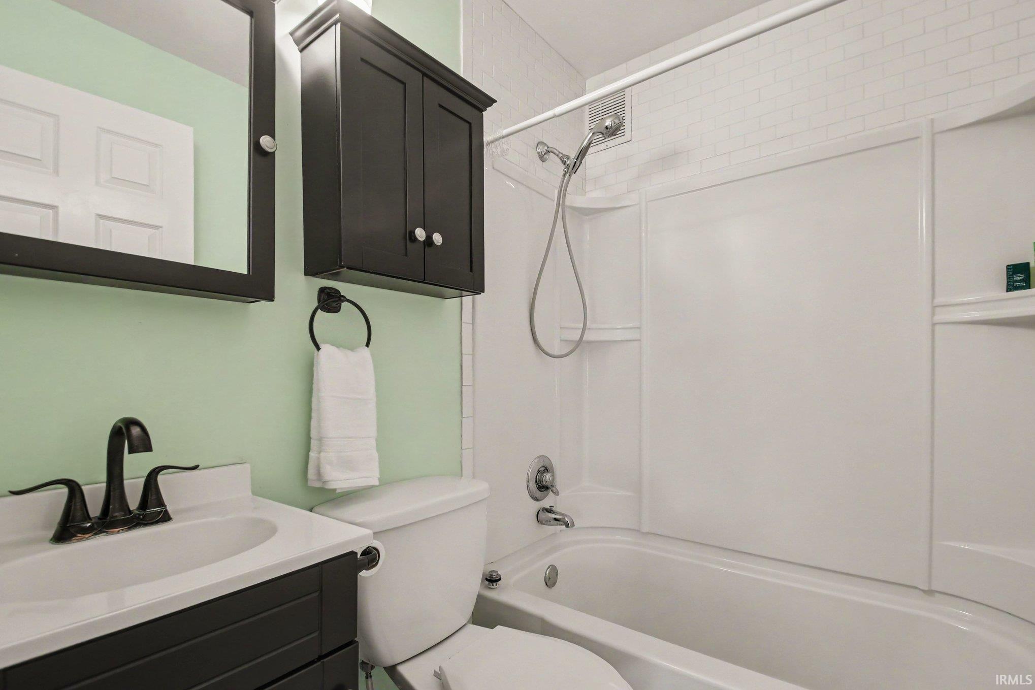 1905 Inglewood Place South Bend IN 46616