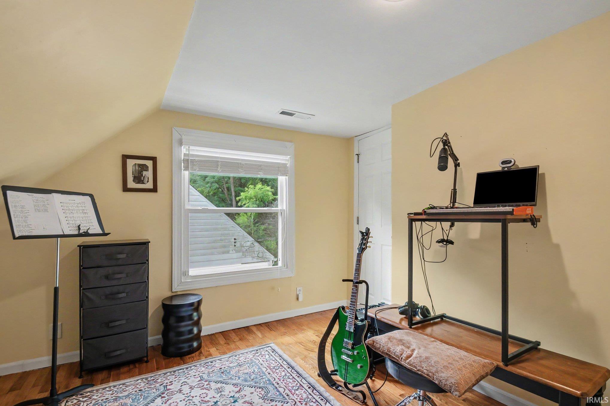 1905 Inglewood Place South Bend IN 46616