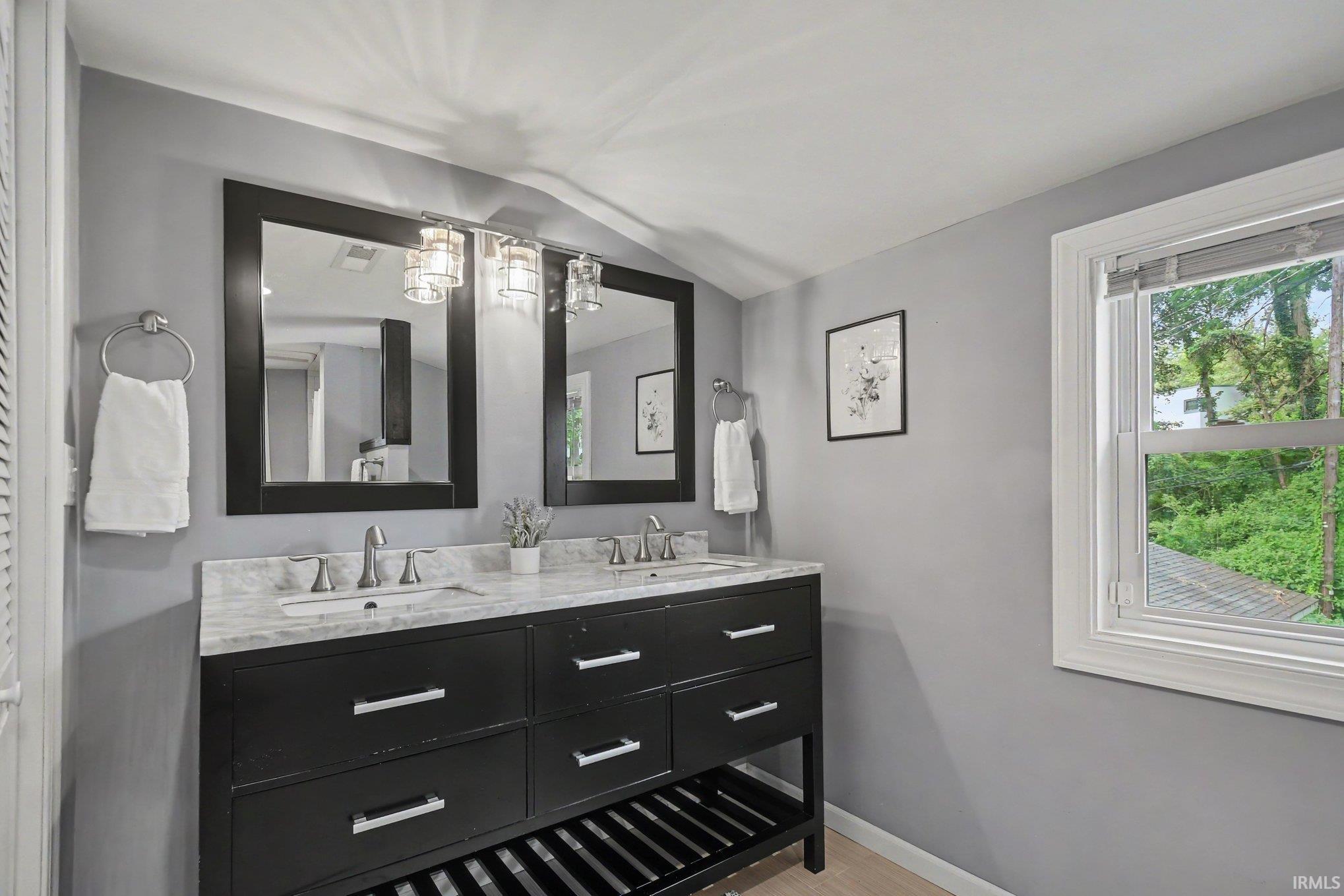 1905 Inglewood Place South Bend IN 46616