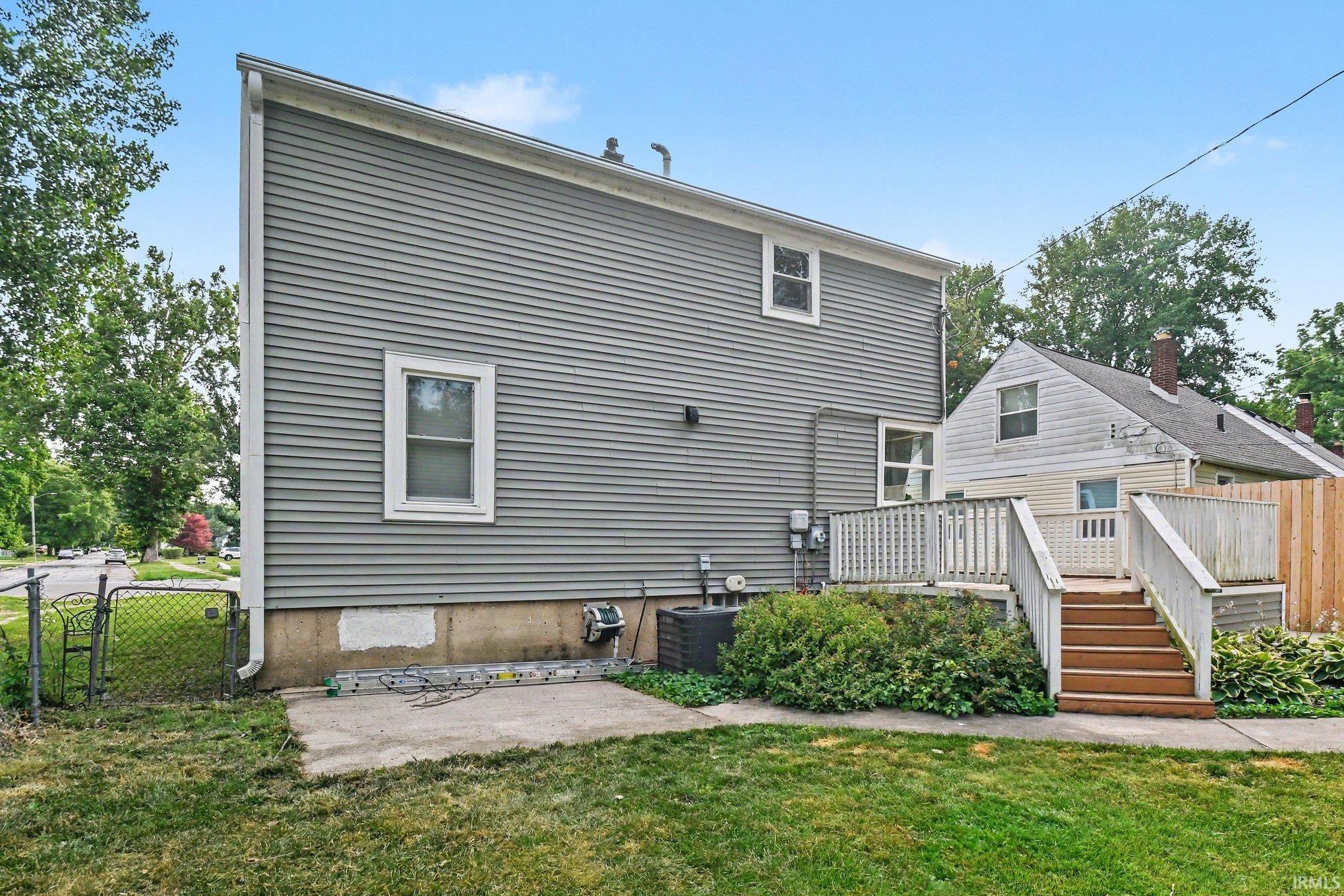1905 Inglewood Place South Bend IN 46616