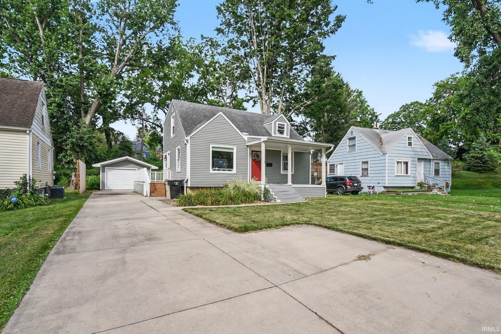 1905 Inglewood Place South Bend IN 46616
