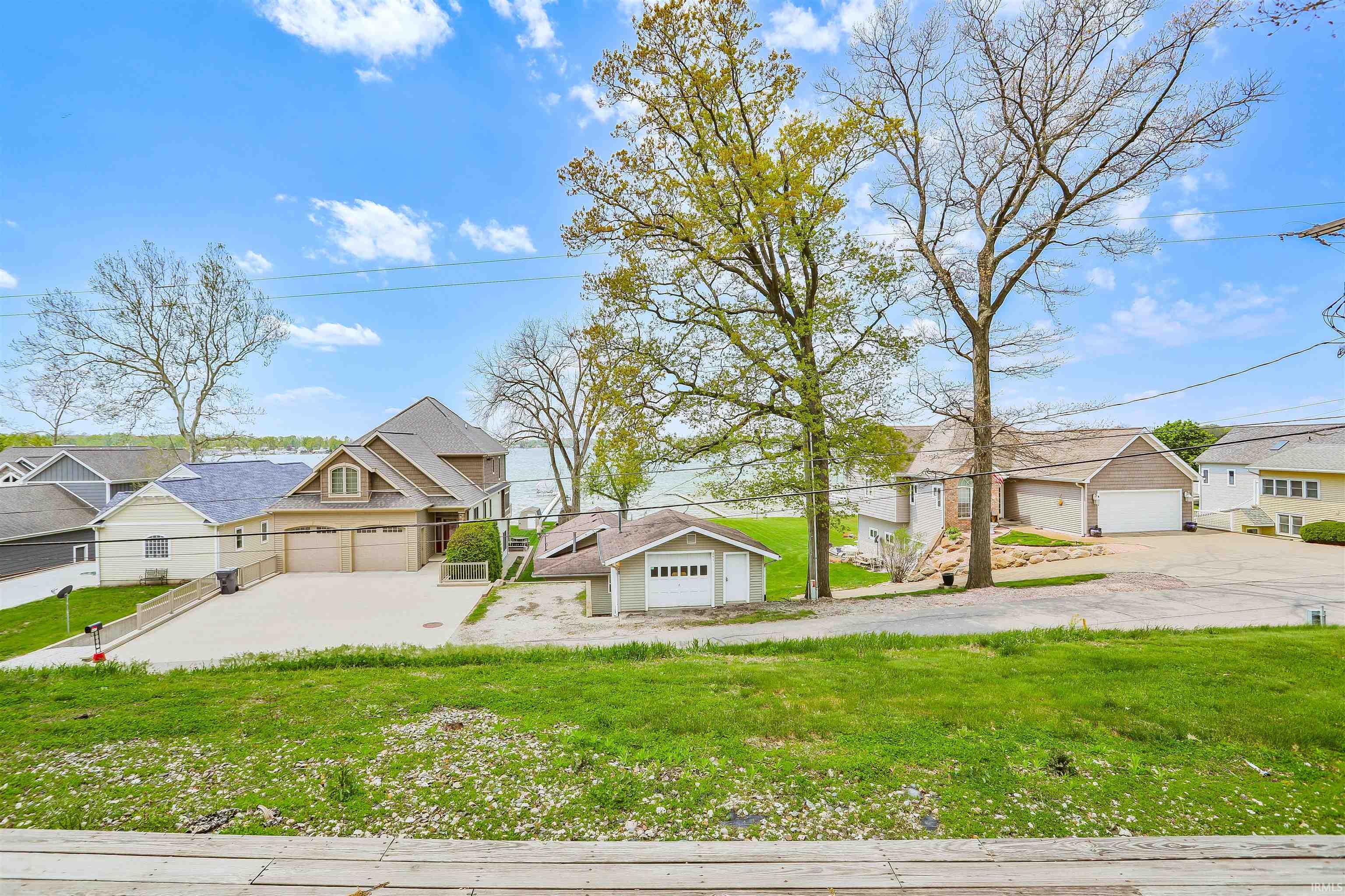 836 Chapman Lake Drive Warsaw IN 46582