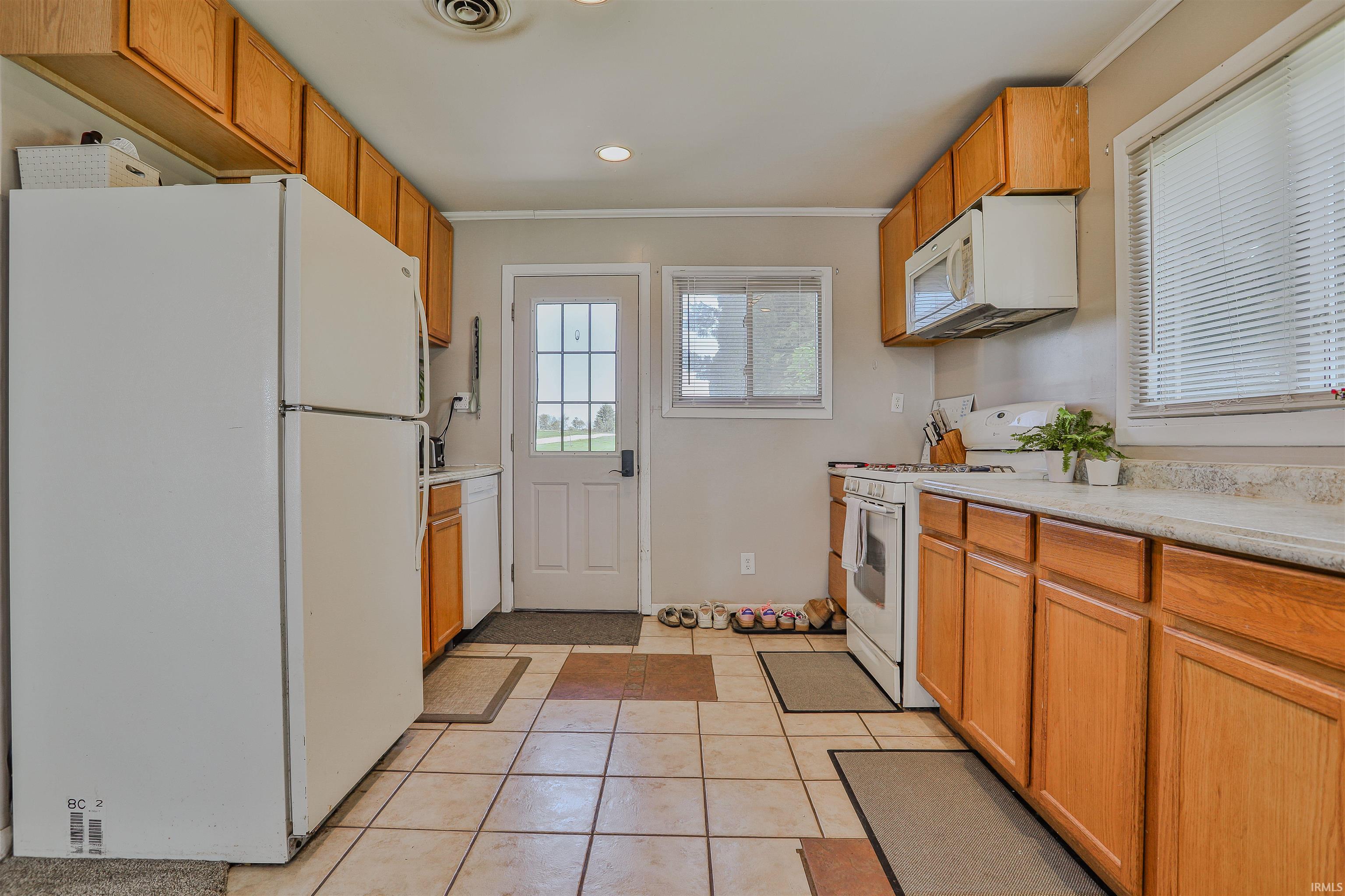 836 Chapman Lake Drive Warsaw IN 46582