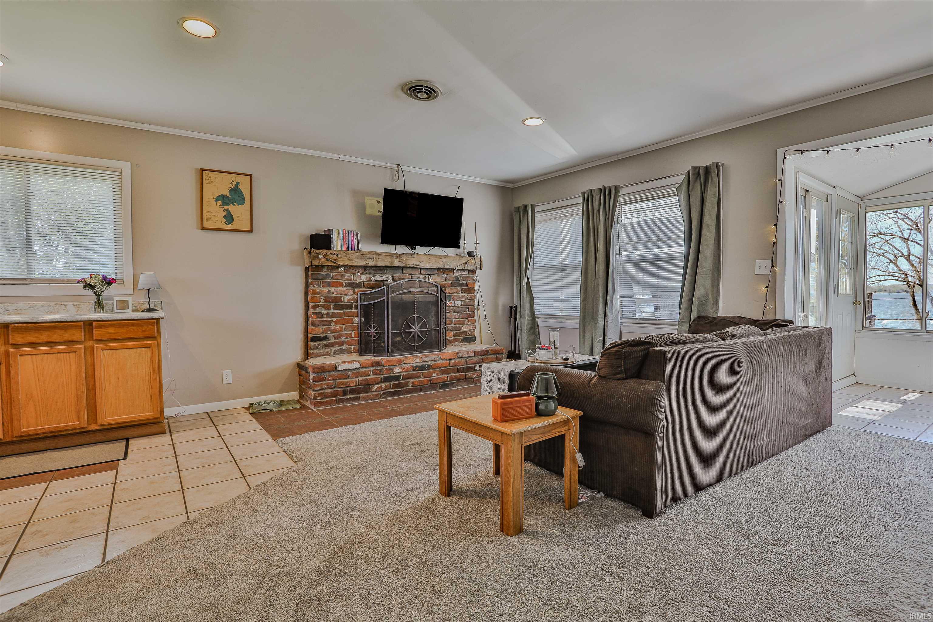 836 Chapman Lake Drive Warsaw IN 46582