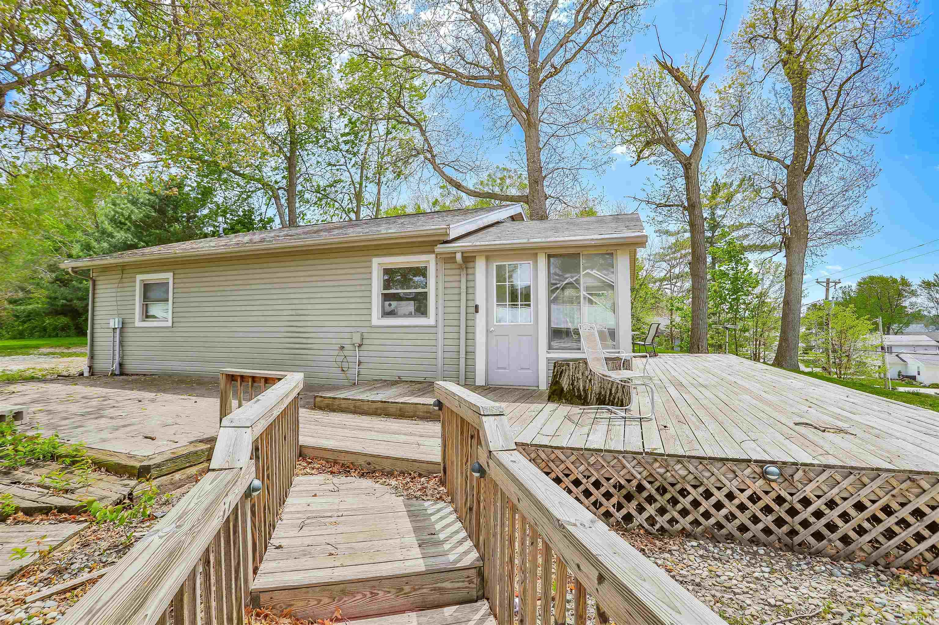 836 Chapman Lake Drive Warsaw IN 46582