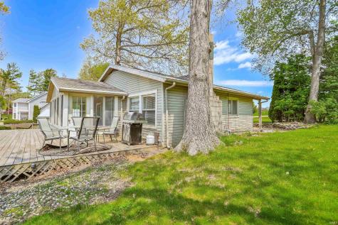 836 Chapman Lake Drive Warsaw IN 46582
