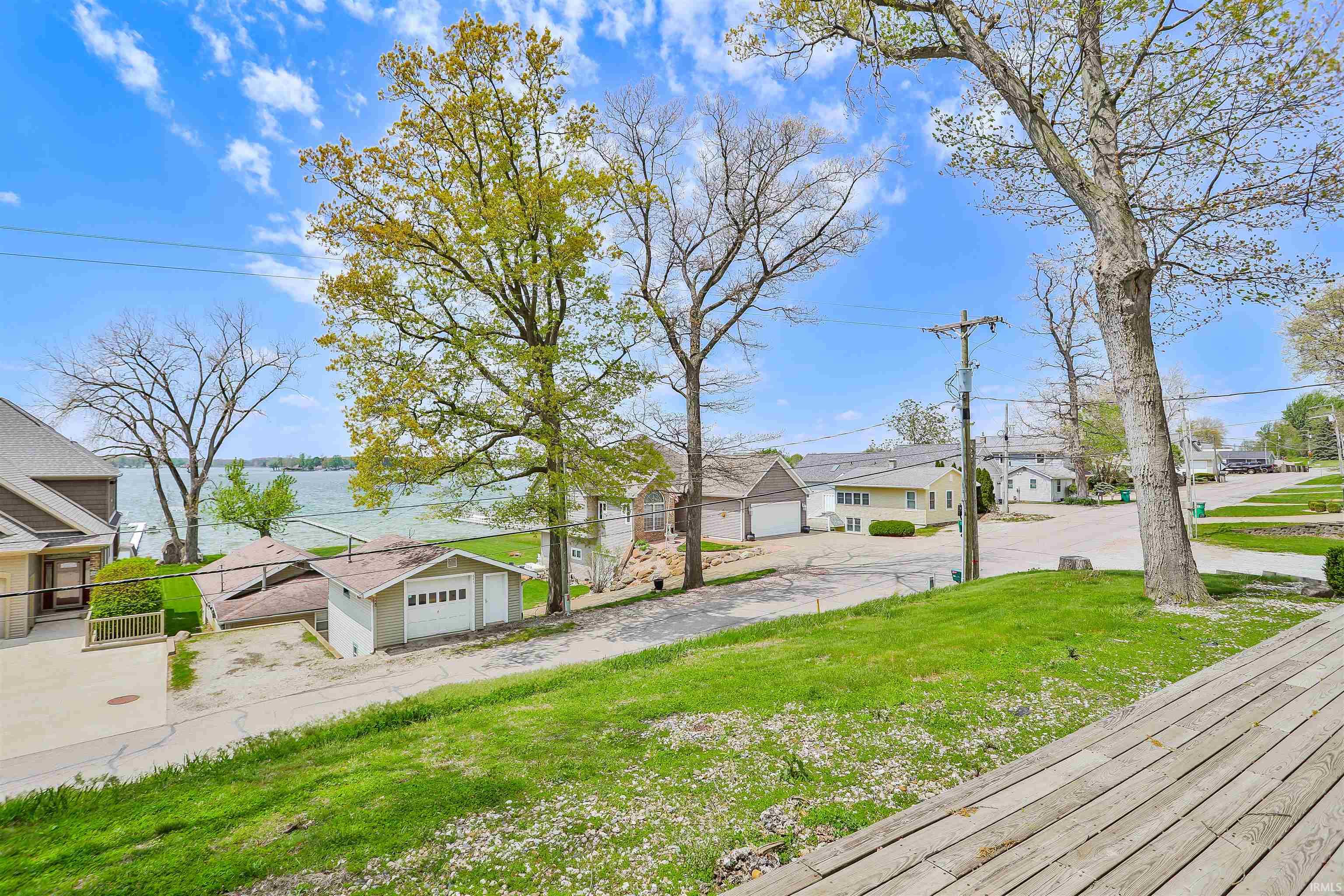 836 Chapman Lake Drive Warsaw IN 46582
