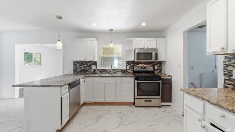 2917 Dexter Drive Fort Wayne IN 46816