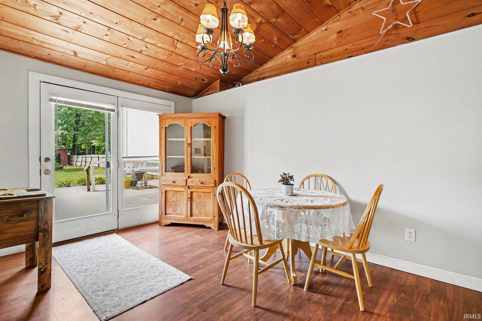 26660 Lakeview Drive Elkhart IN 46514