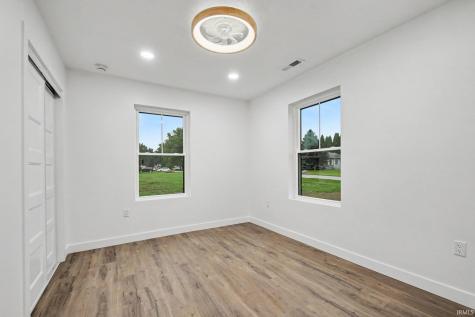11880 N Robin Hood Road Cromwell IN 46732