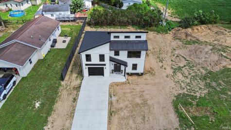 11880 N Robin Hood Road Cromwell IN 46732