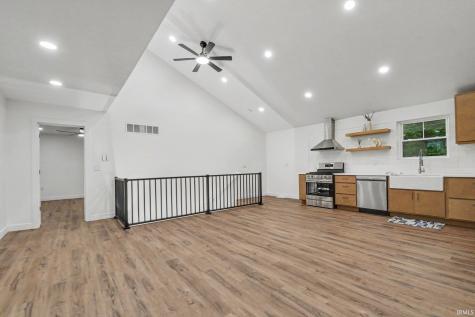 11880 N Robin Hood Road Cromwell IN 46732