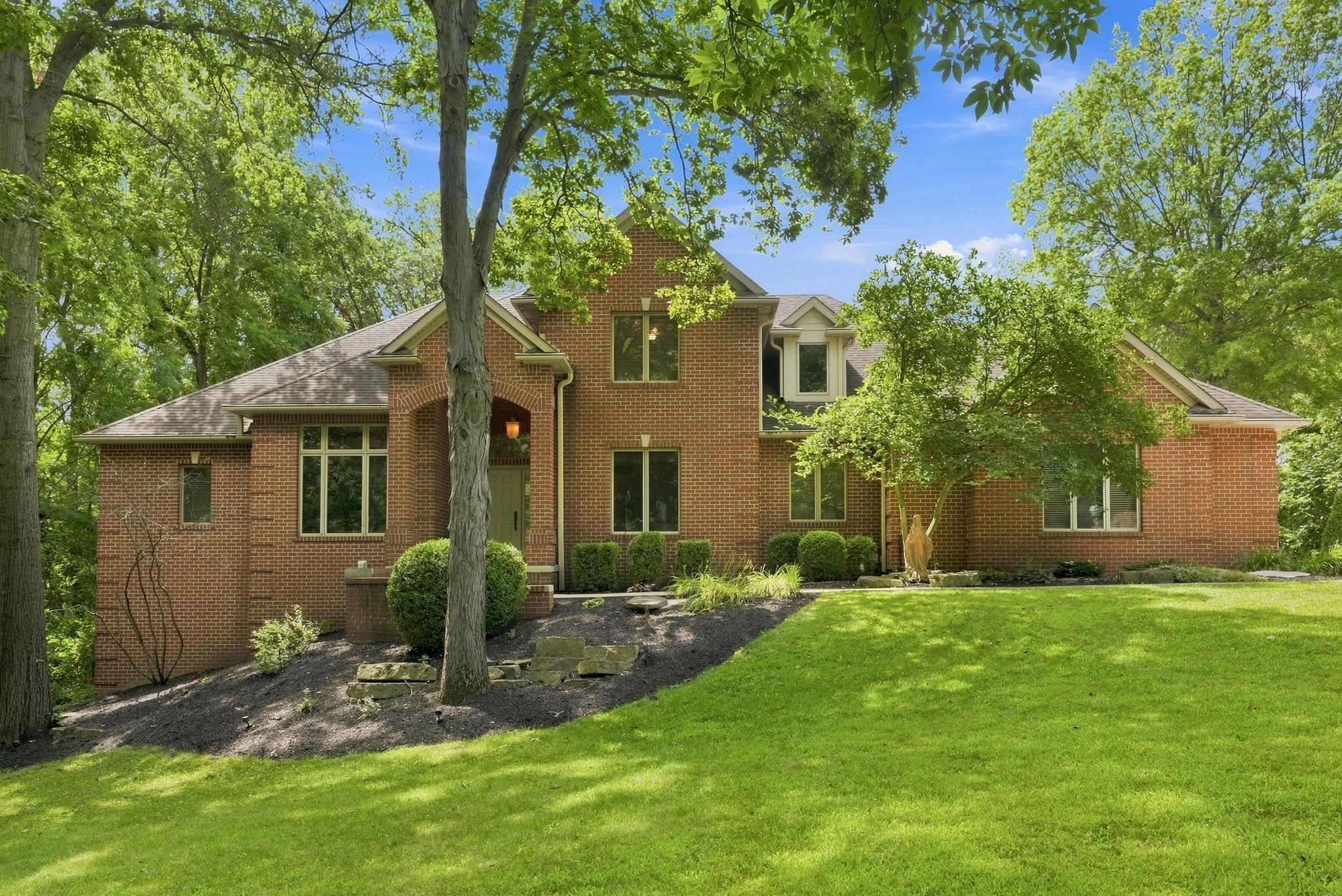 7566 E Lakewood Dr- 92 Roanoke IN 46783
