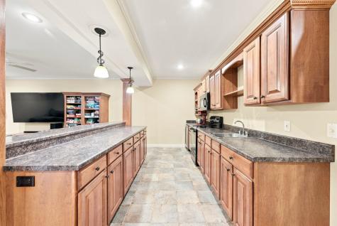 7566 E Lakewood Dr- 92 Roanoke IN 46783