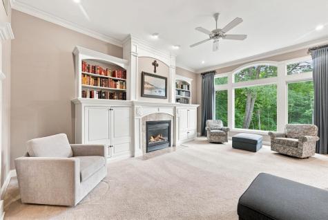 7566 E Lakewood Dr- 92 Roanoke IN 46783