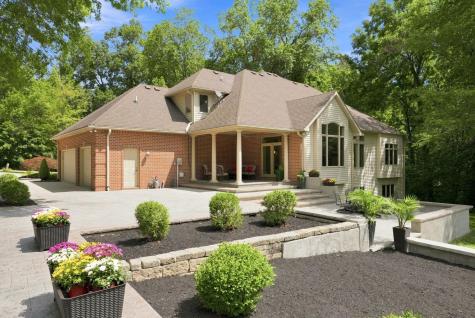 7566 E Lakewood Dr- 92 Roanoke IN 46783