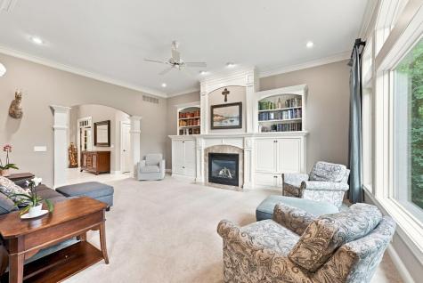 7566 E Lakewood Dr- 92 Roanoke IN 46783