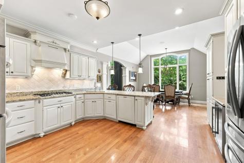 7566 E Lakewood Dr- 92 Roanoke IN 46783