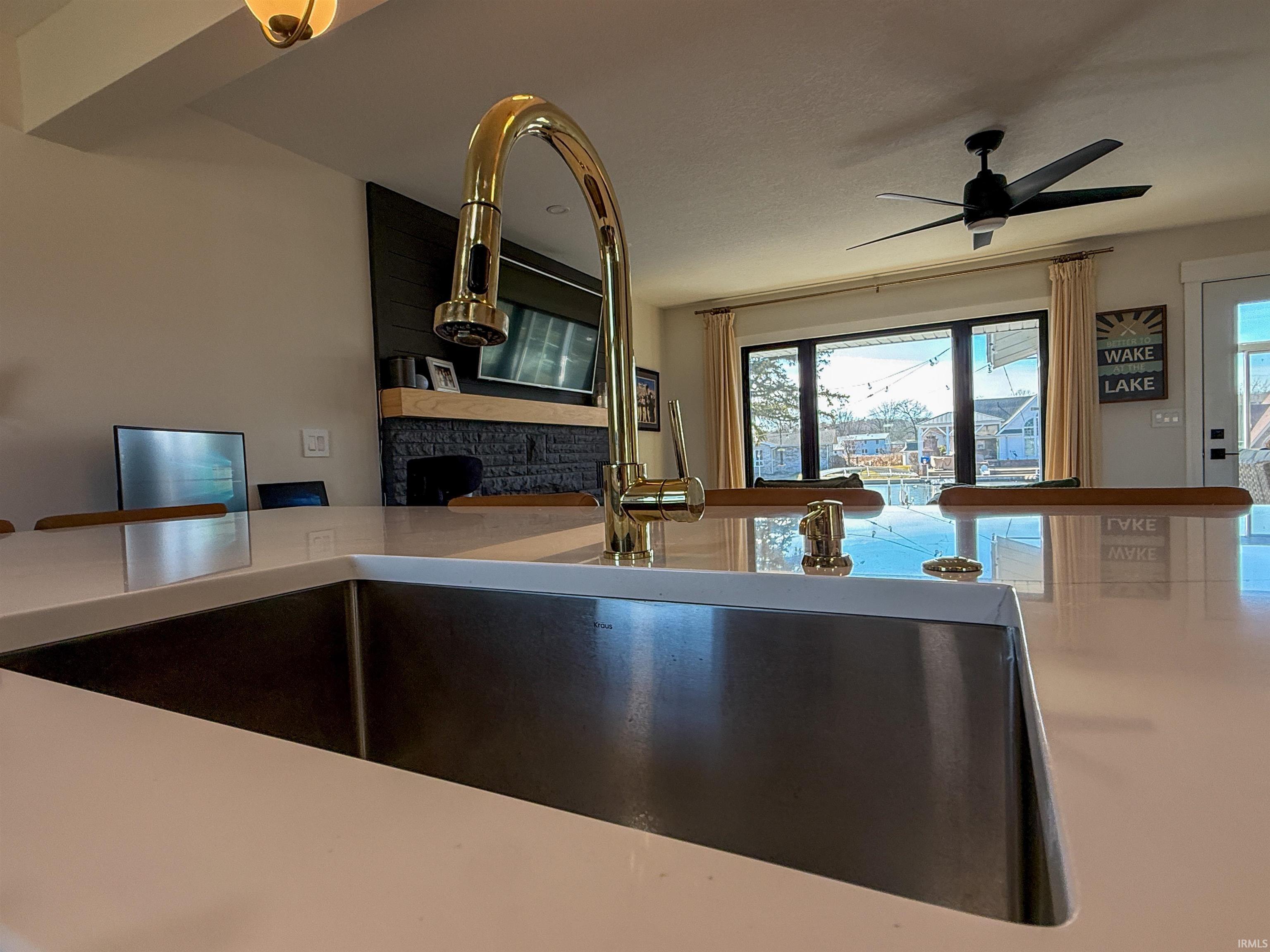 2613 Wolfs Point Drive Rochester IN 46975