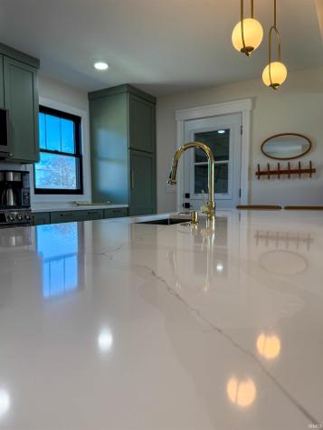 2613 Wolfs Point Drive Rochester IN 46975