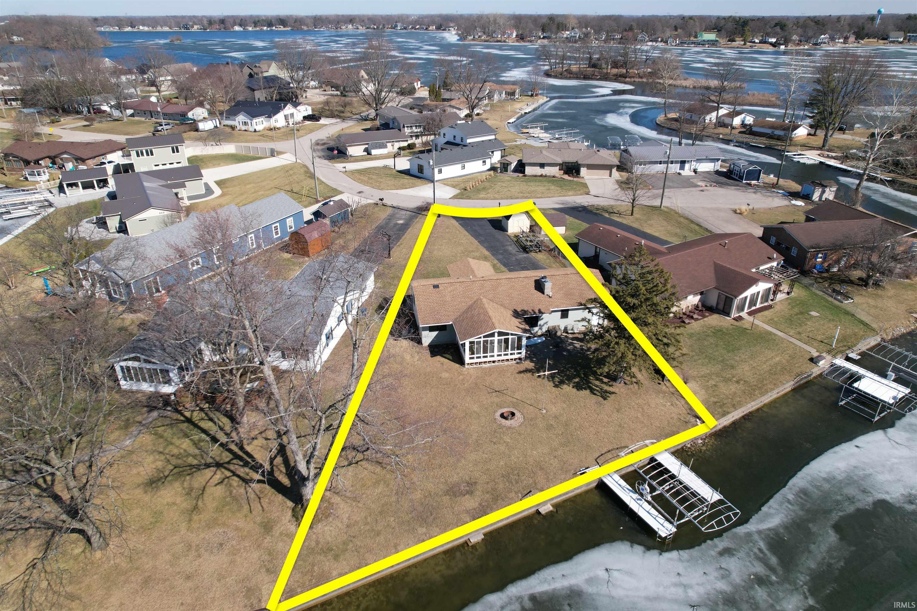2613 Wolfs Point Drive Rochester IN 46975