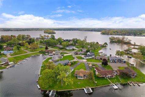 2613 Wolfs Point Drive Rochester IN 46975