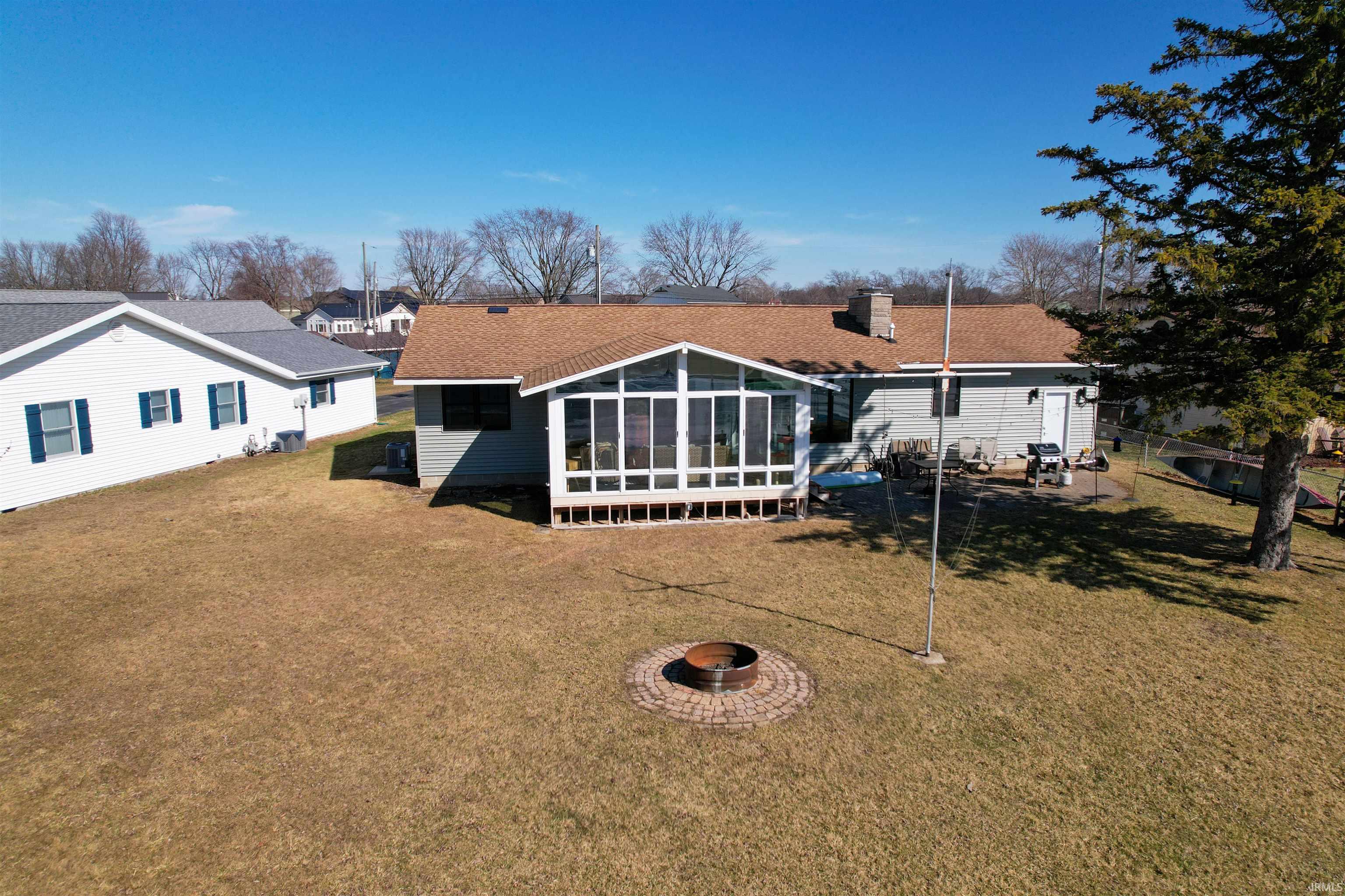 2613 Wolfs Point Drive Rochester IN 46975